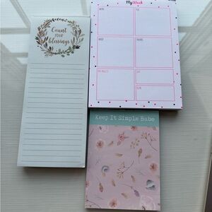 Set of 2 Lightly-Used Notepads and 1 Weekly Planner (3 total)